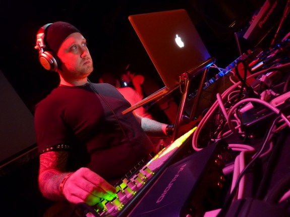 DJ Eckoe at Chillography 202 :: photo by Lara